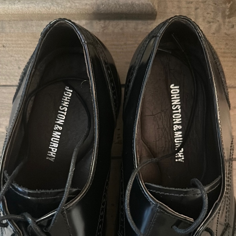 New in Box Johnston & Murphy Black Shoes - Picture 2 of 5